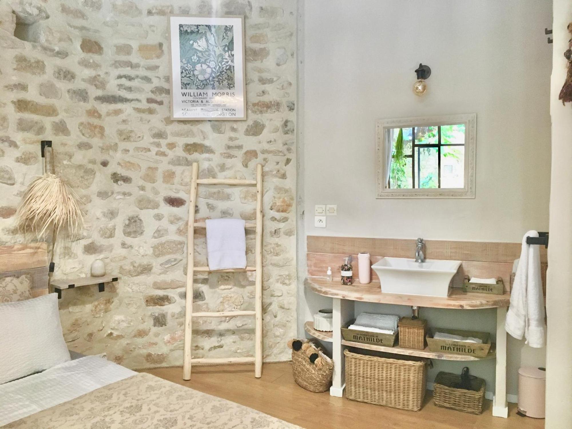 Bed and Breakfast La Dame Jeanne à Fontanes  Extérieur photo