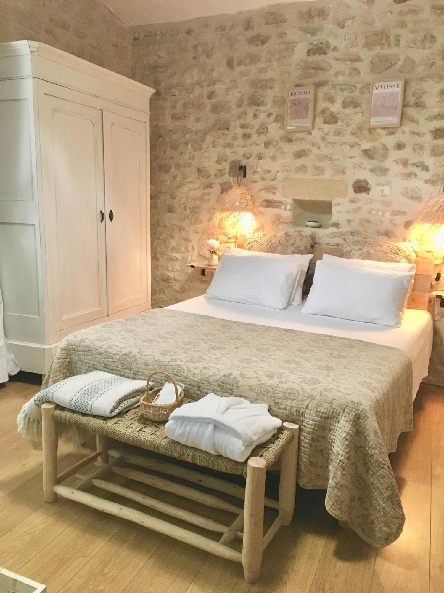 Bed and Breakfast La Dame Jeanne à Fontanes  Extérieur photo