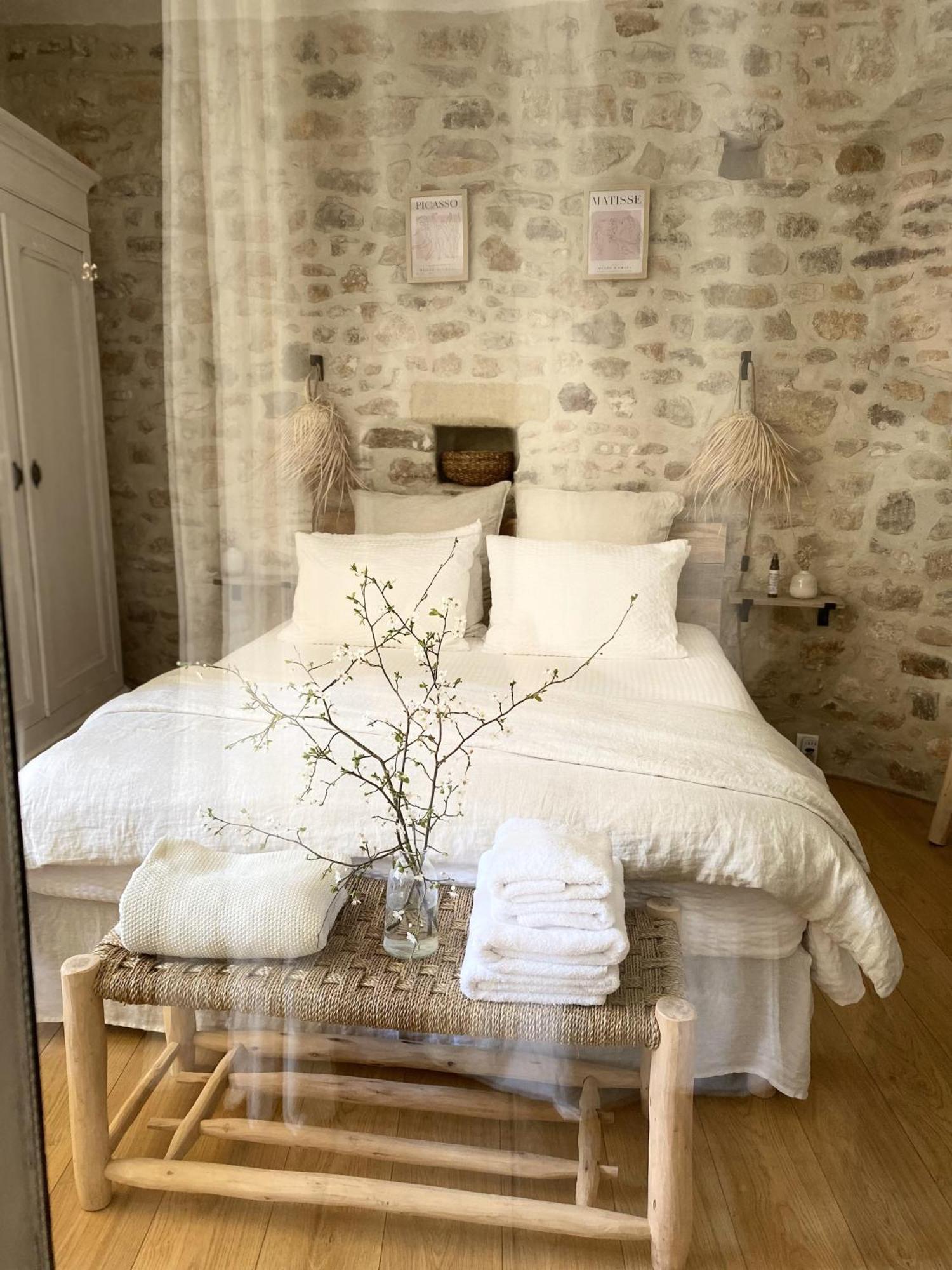 Bed and Breakfast La Dame Jeanne à Fontanes  Extérieur photo